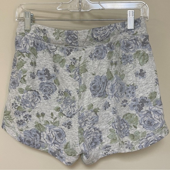 Old Navy: Women’s Blue Gray Floral Cotton Knit Shorts, Size S - Picture 2 of 5
